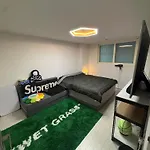 Hangang Room